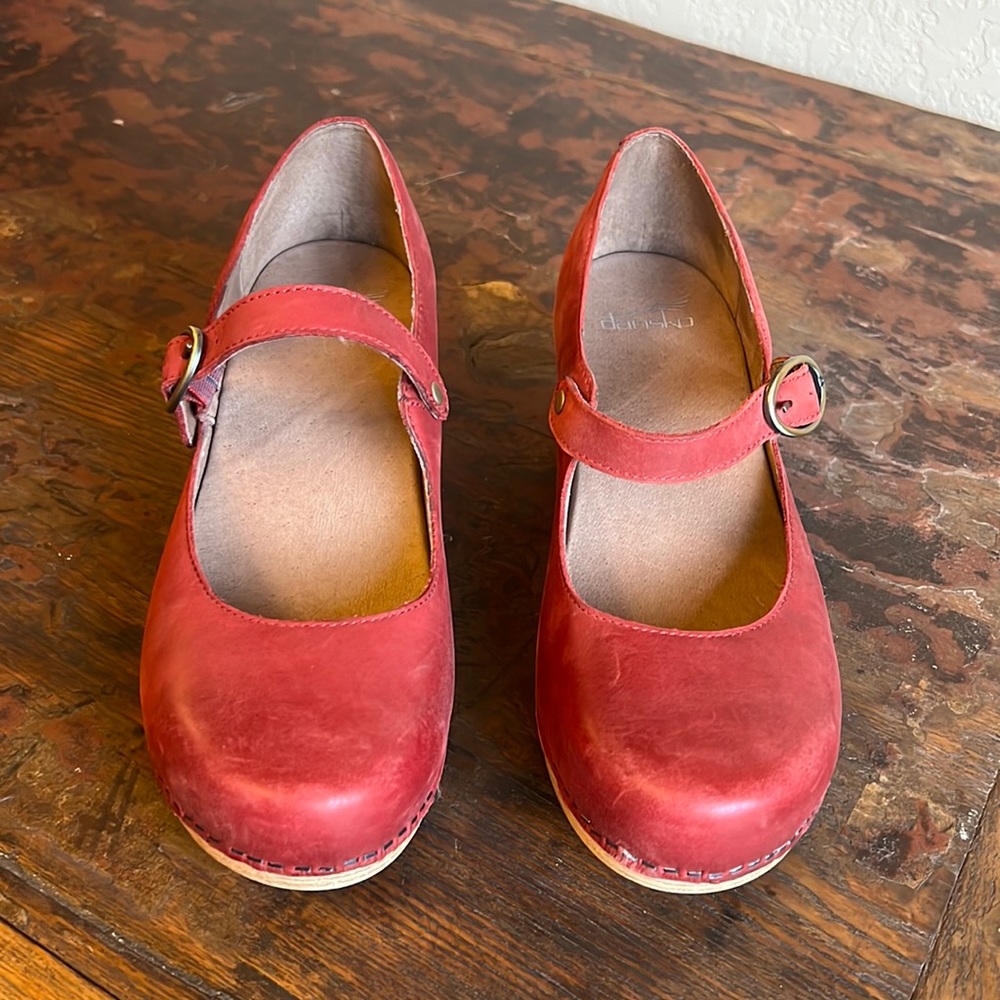 Womens Dansko Red Shoe